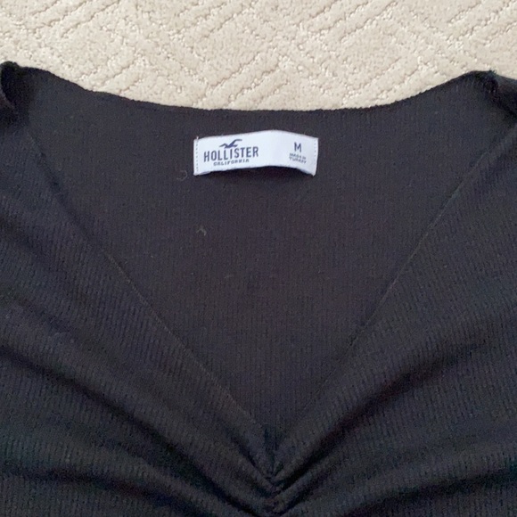 Hollister summer shirt - Picture 2 of 2